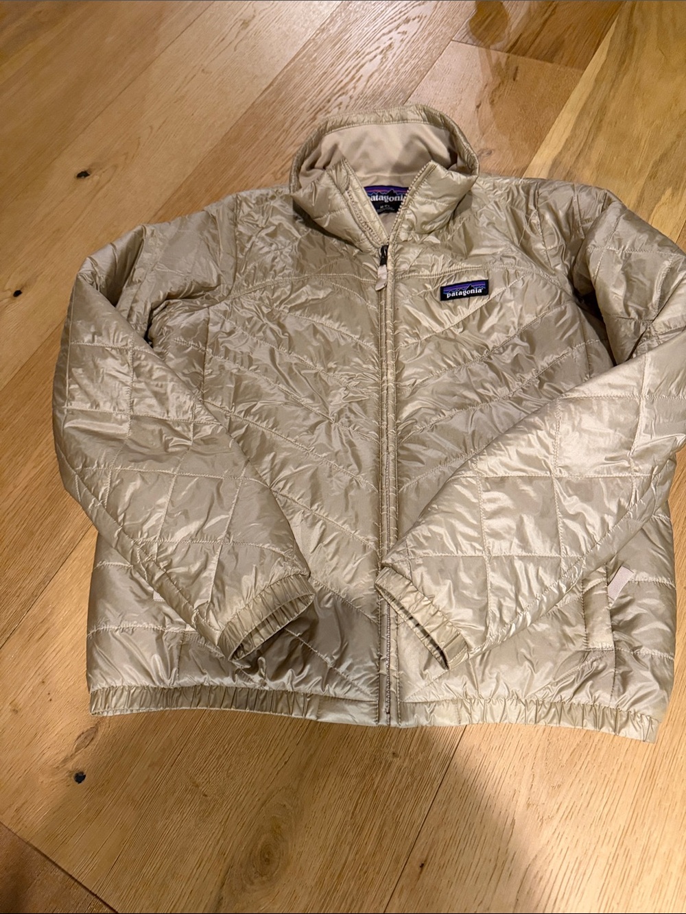 Patagonia women’s size medium - Gold puffer quilted jacket